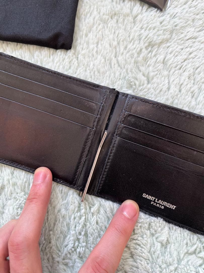SAINT LAURENT ブラック 二つ折り財布　マネークリップ