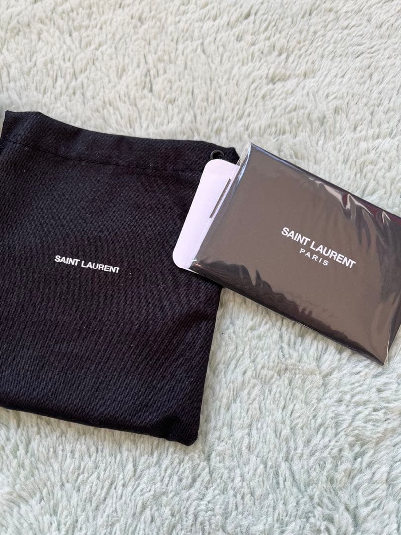 SAINT LAURENT ブラック 二つ折り財布　マネークリップ