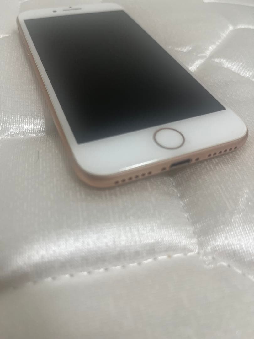 iPhone8 ピンクゴールド美品