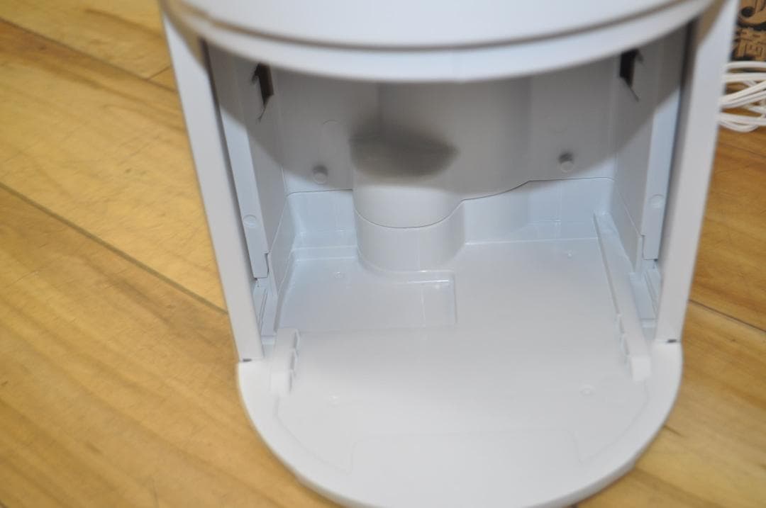 CORONA コロナ 除湿器 CD-P6324-W 動作OK 2024年製