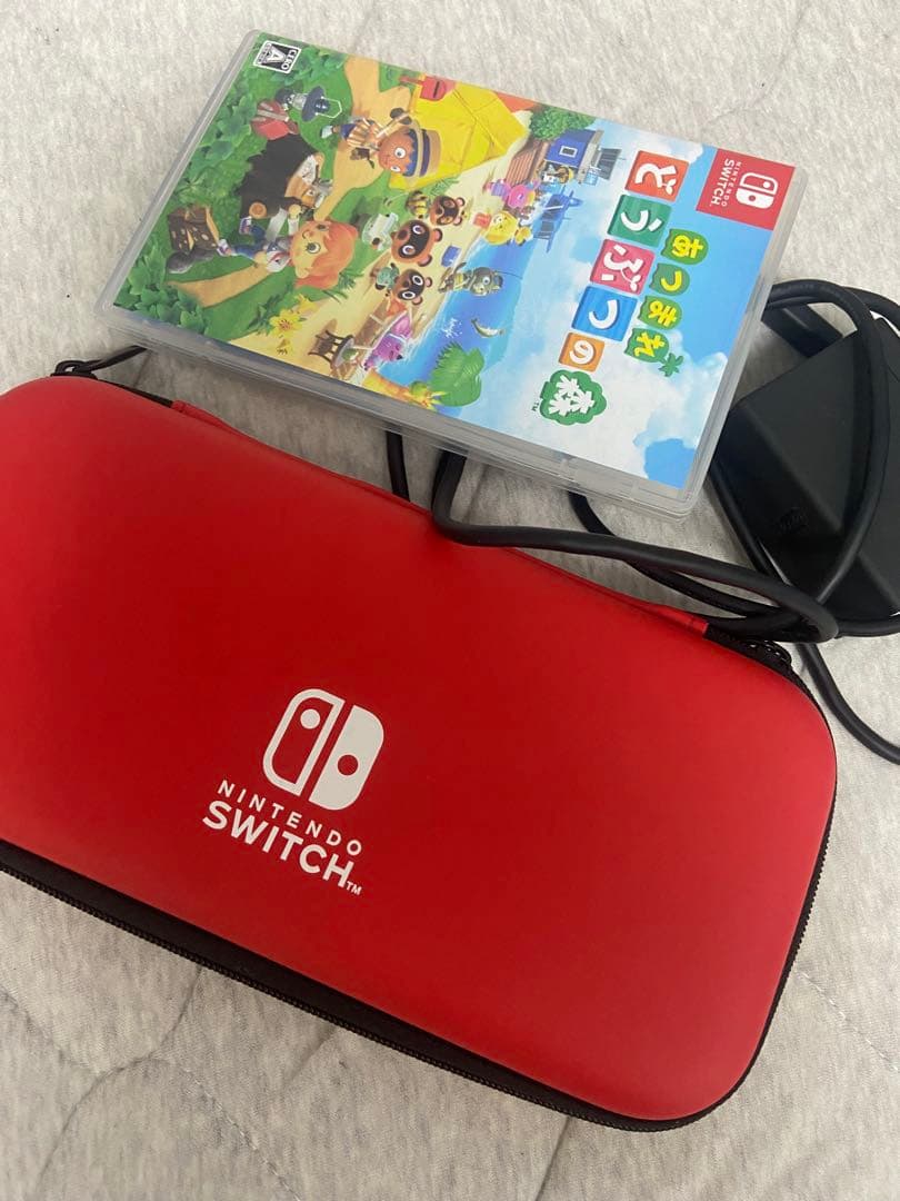 Nintendo Switch Lite + どうぶつの森のカセット+ ケース