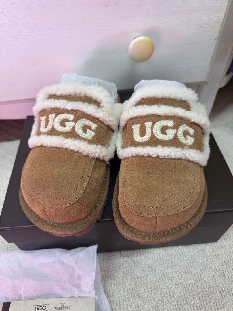 UGG ムートン　スリッパ