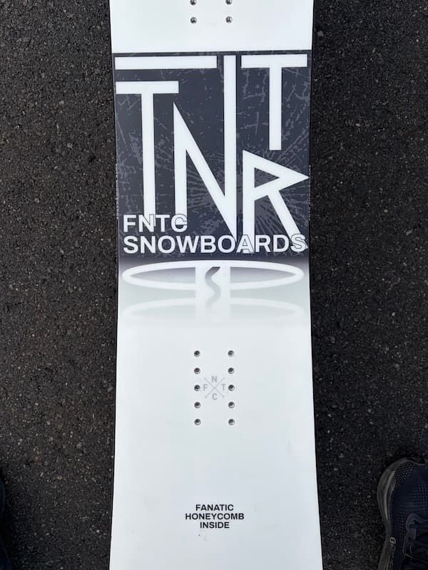 FNTC TNTR 139 23-24　スノーボード