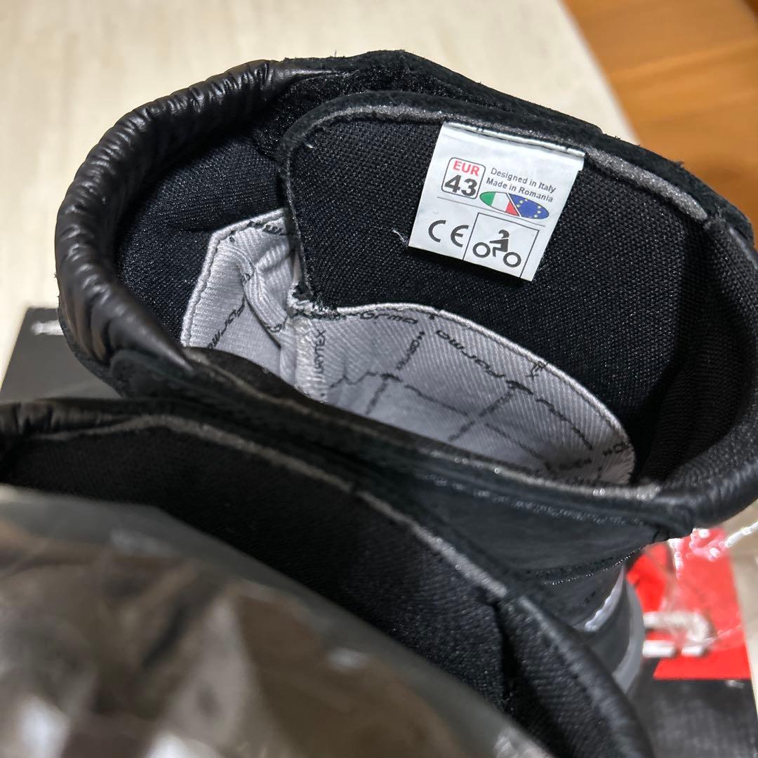 Forma フォーマ　バイクオフロードブーツ　アドベンチャーLOW