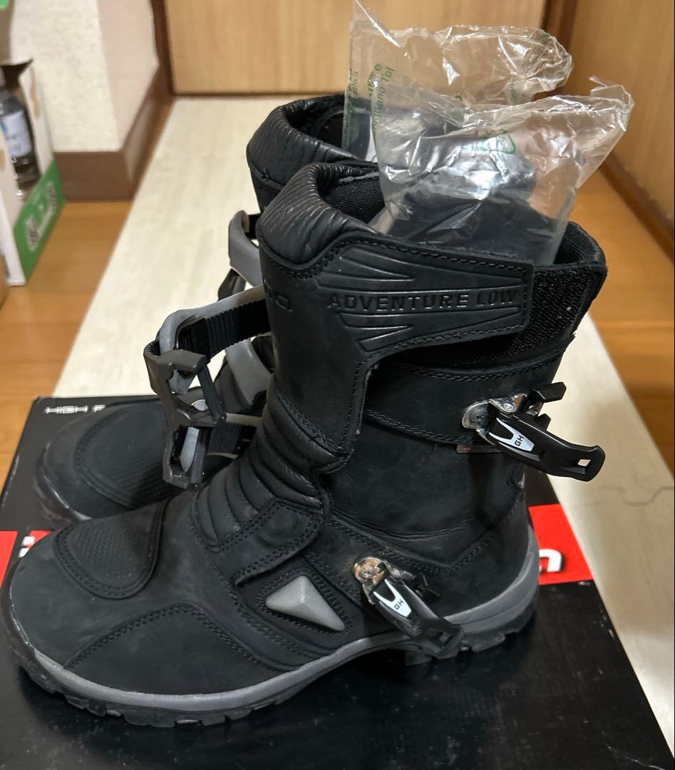 Forma フォーマ　バイクオフロードブーツ　アドベンチャーLOW