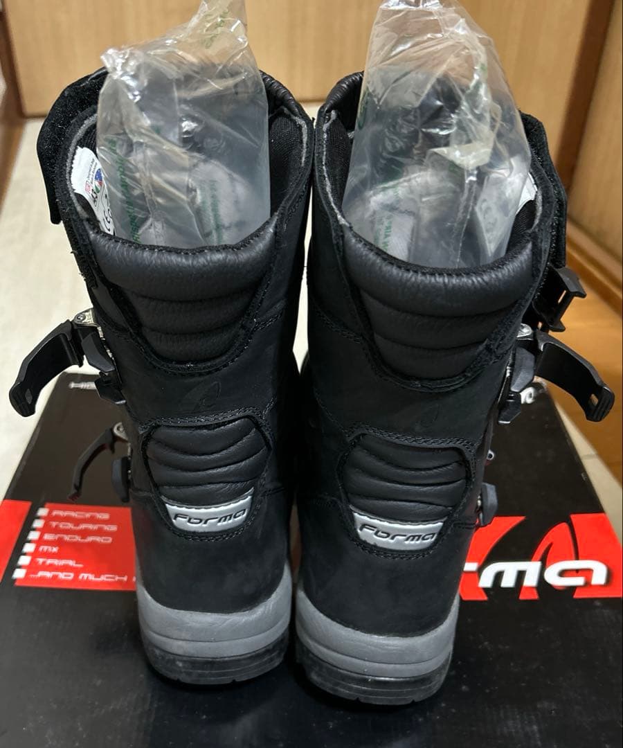 Forma フォーマ　バイクオフロードブーツ　アドベンチャーLOW