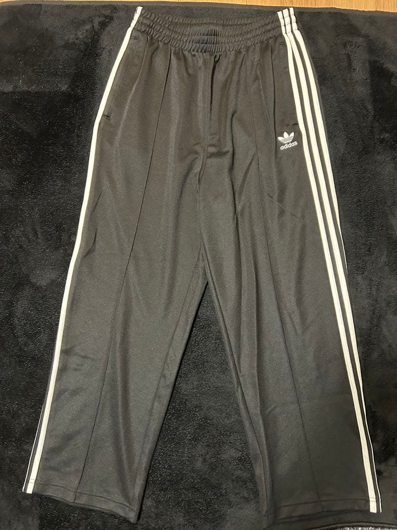 adidas アディダス ブラック ストライプ パンツ ジャージ トラジャケ
