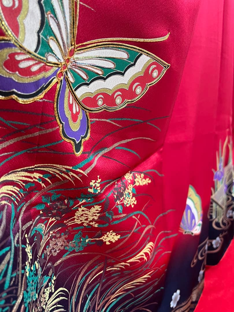 中古　振袖　仕立て上がり　赤　B16