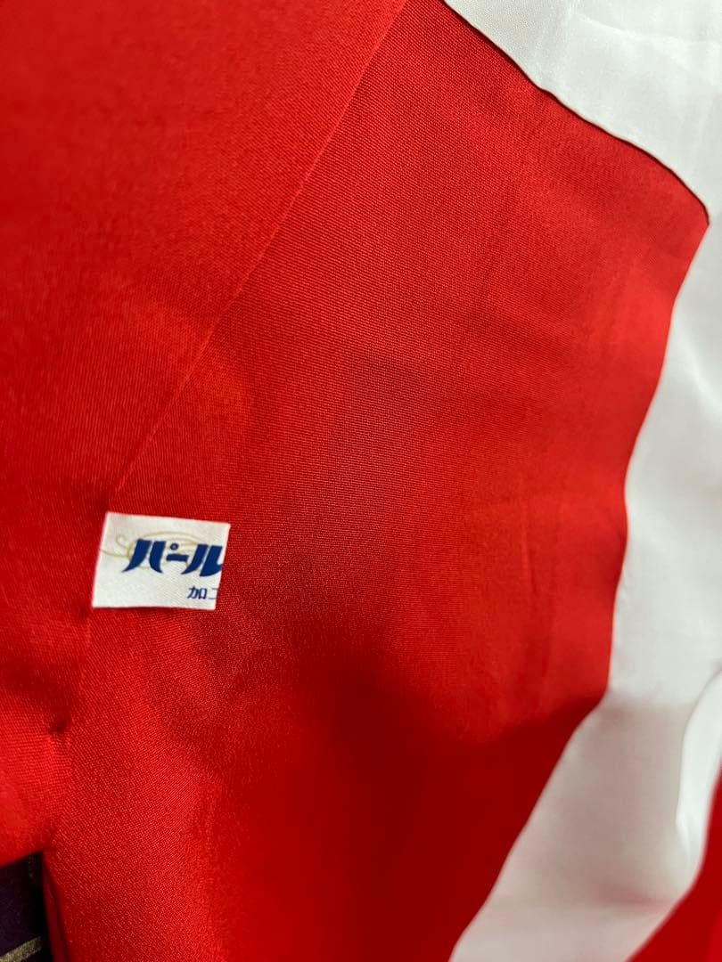 中古　振袖　仕立て上がり　赤　B16