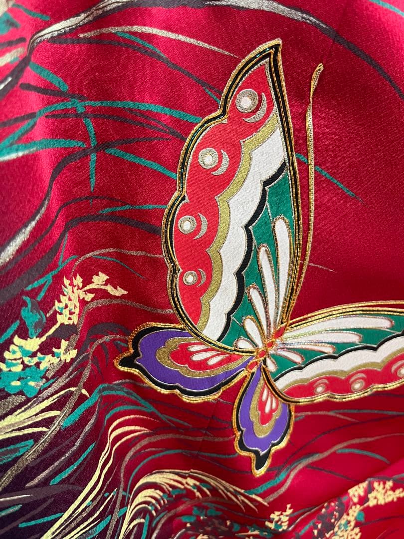 中古　振袖　仕立て上がり　赤　B16