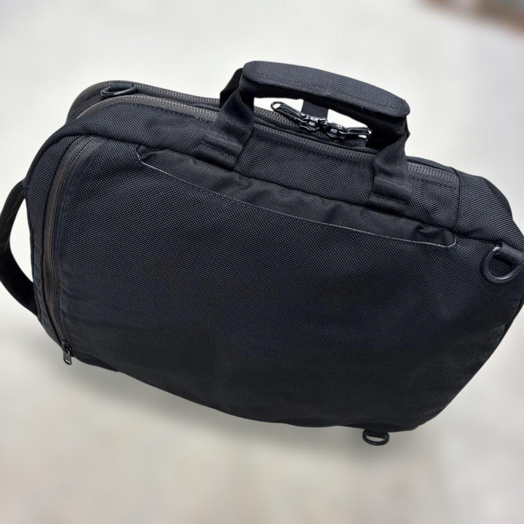 AER ブラック ダブルジッパーバッグ