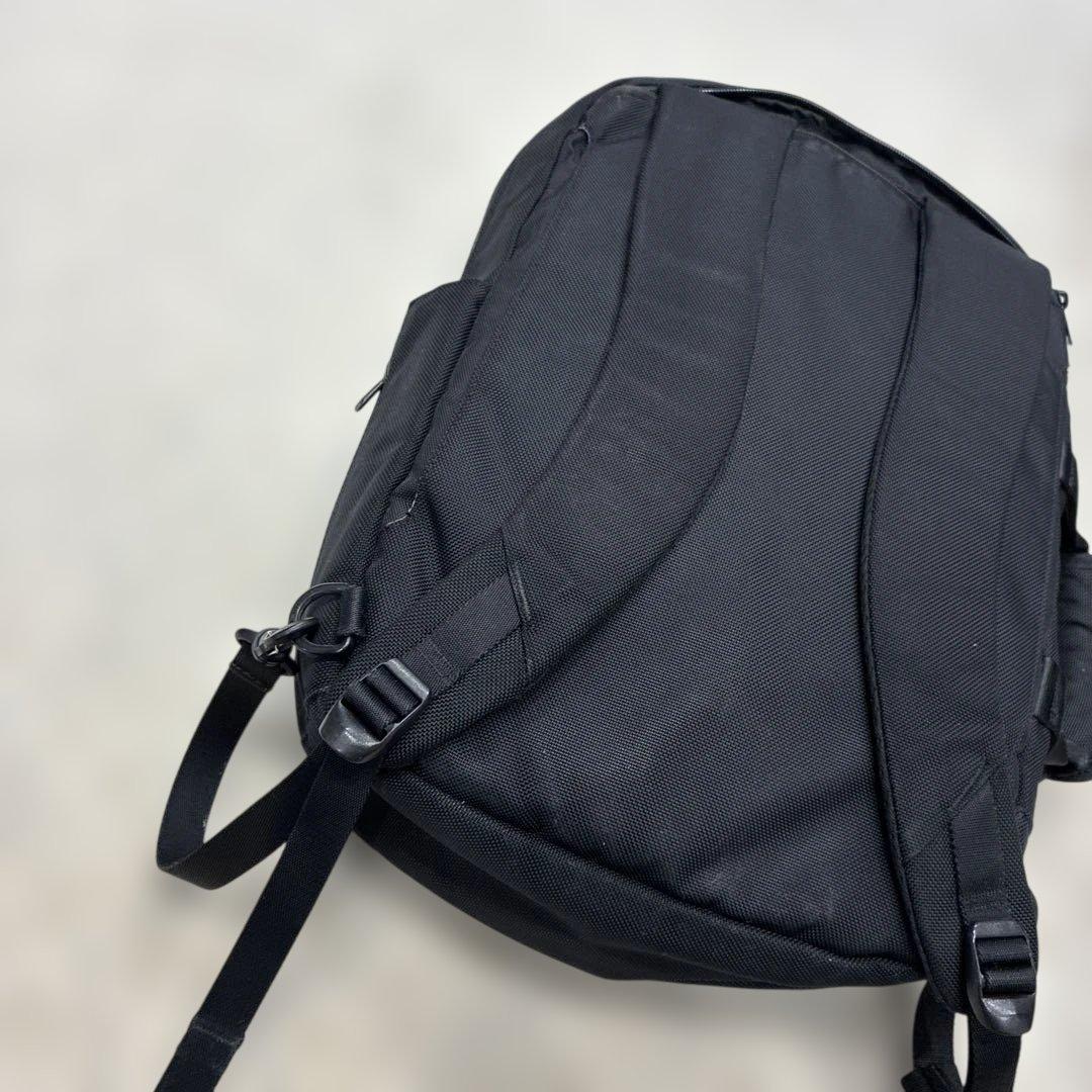 AER ブラック ダブルジッパーバッグ