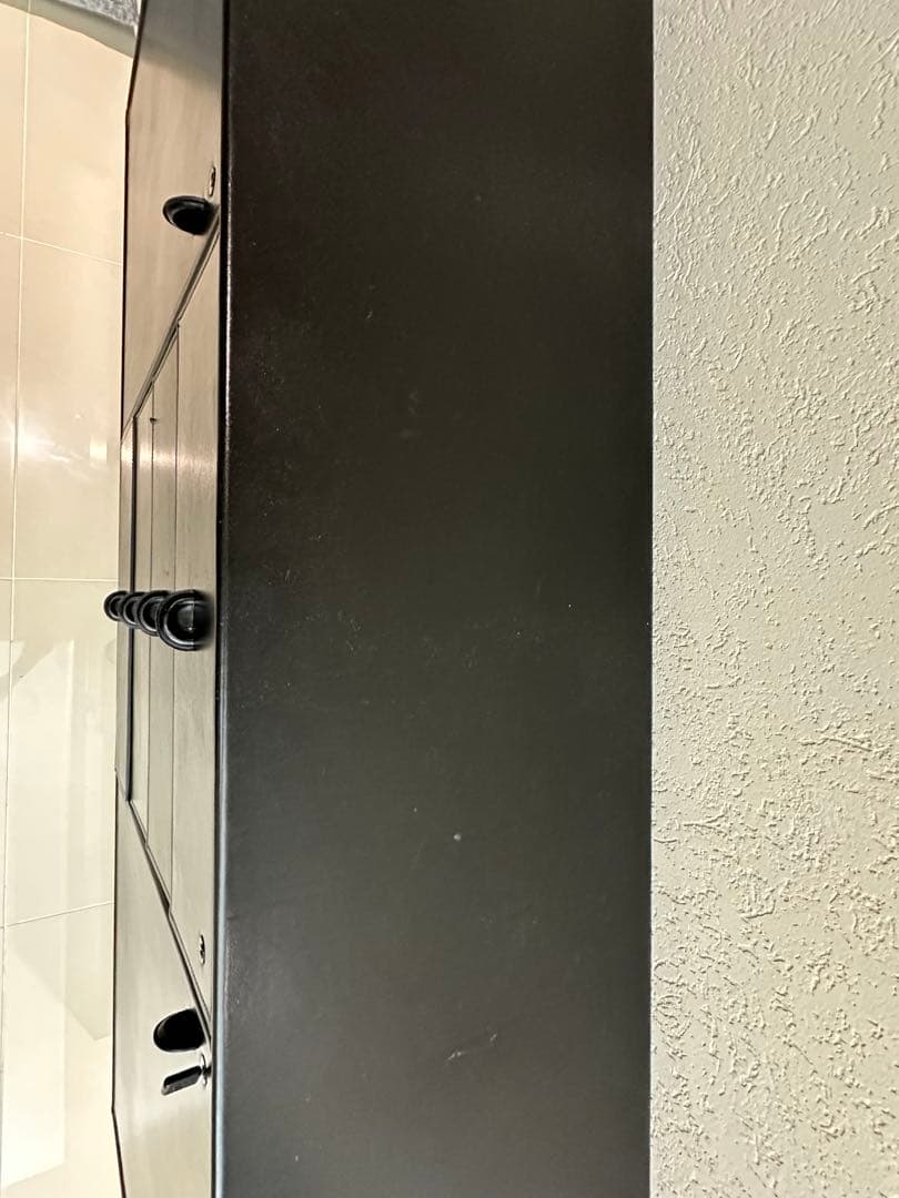 レザー/サイドボード