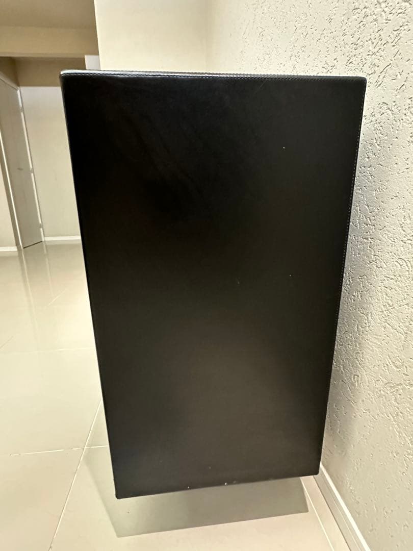 レザー/サイドボード