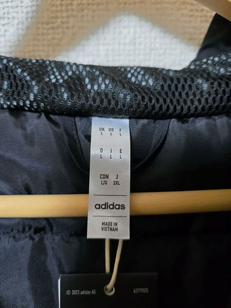 adidas　アーセナル　スタジアムパーカー