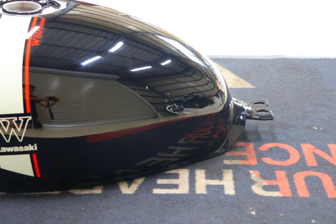 W800ストリート　純正燃料タンク　フューエルタンク