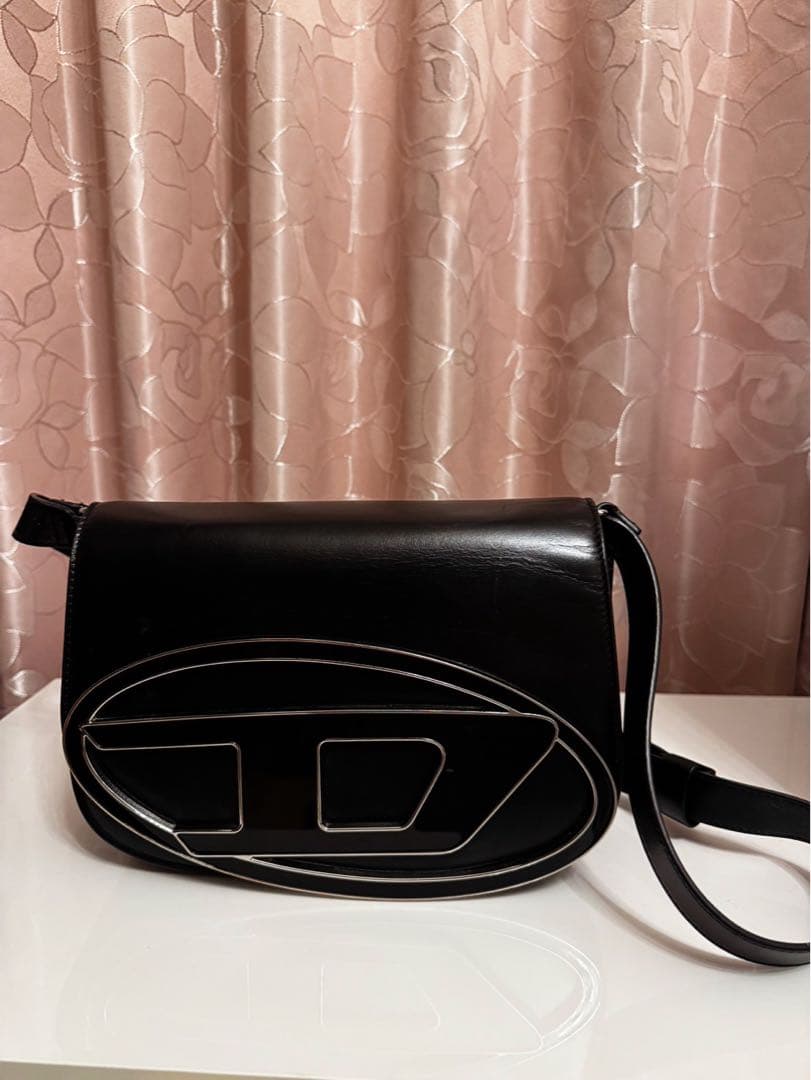 DIESEL 1DR Mカウレザーショルダー・ハンドバッグ