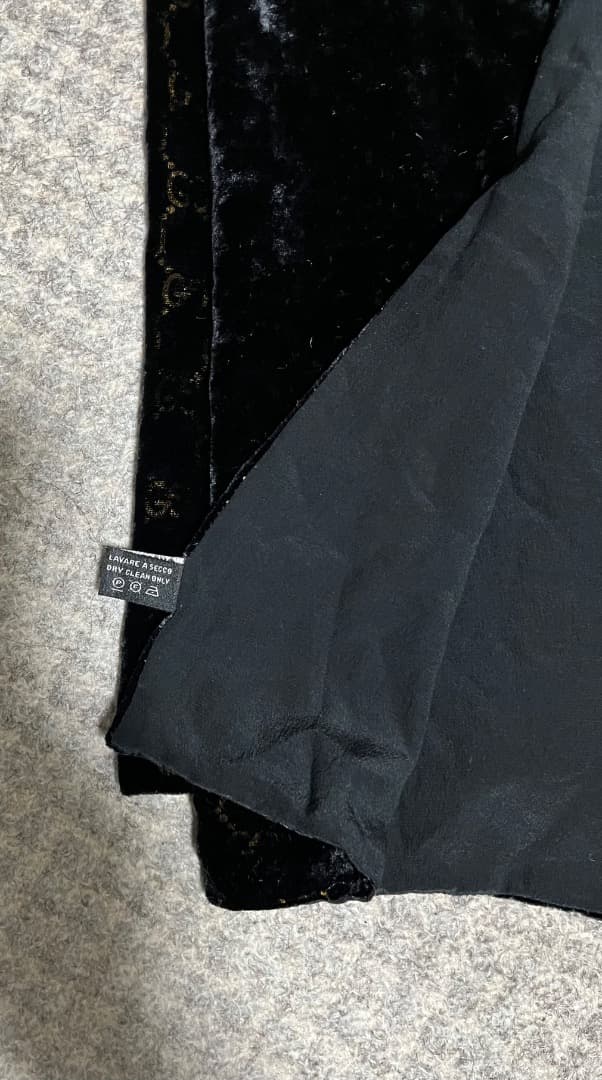 GUCCI ブラックベロア　マフラー