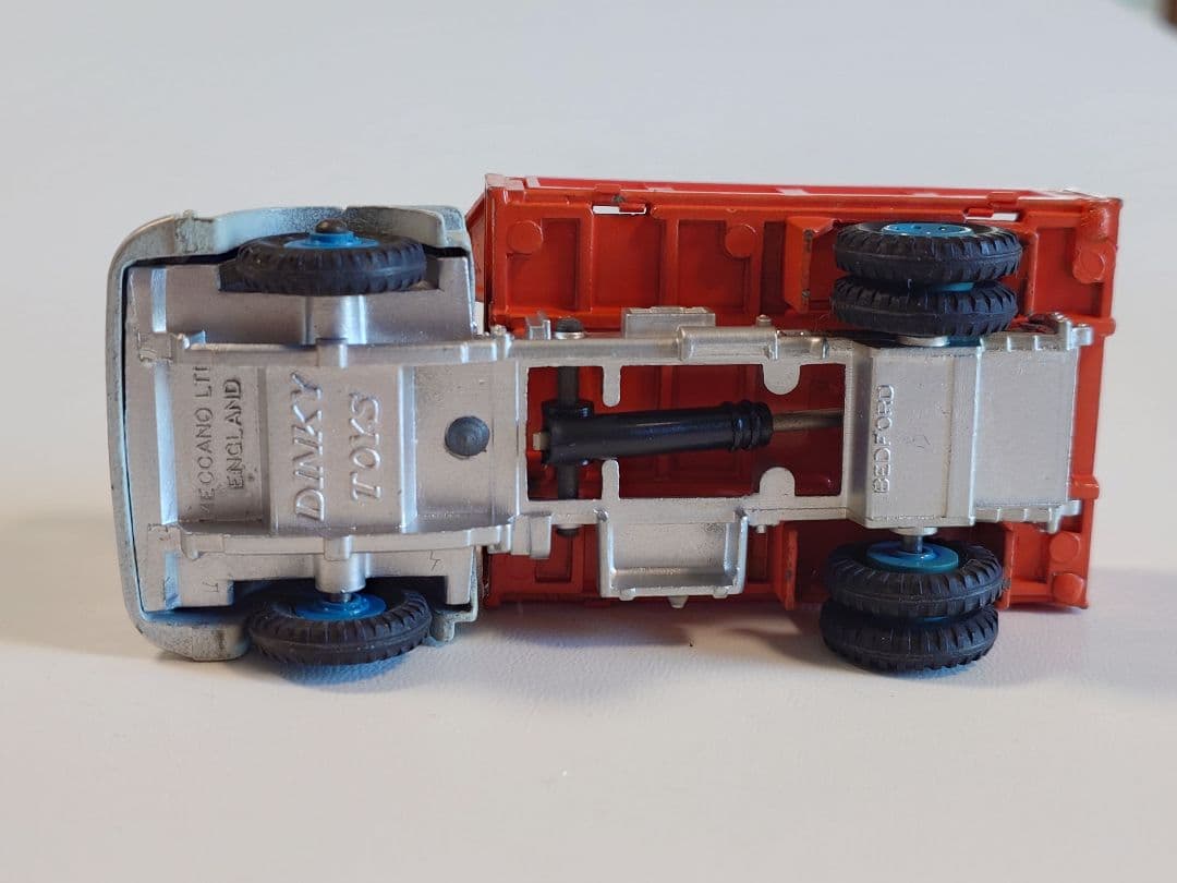 【SALE】DINKY No.435 BEDFORD TK TIPPER