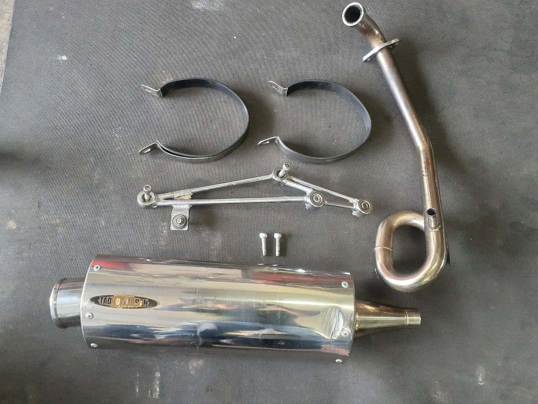 SP忠男 サイレント マフラー　シグナスX SE44J 2型 3型 国内