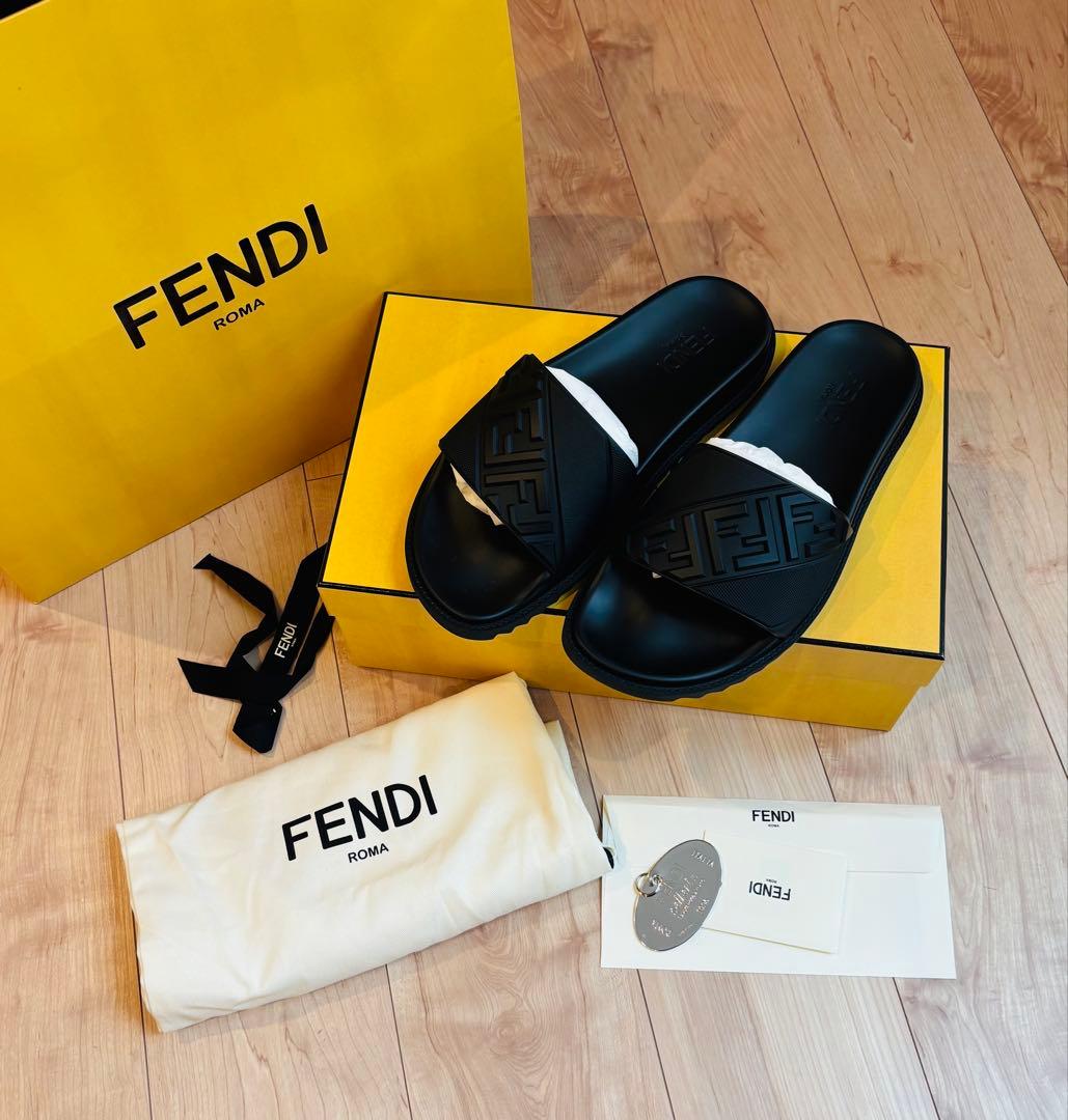 FENDI サイズ8 新品 ラバー サンダル 国内正規品 黒色