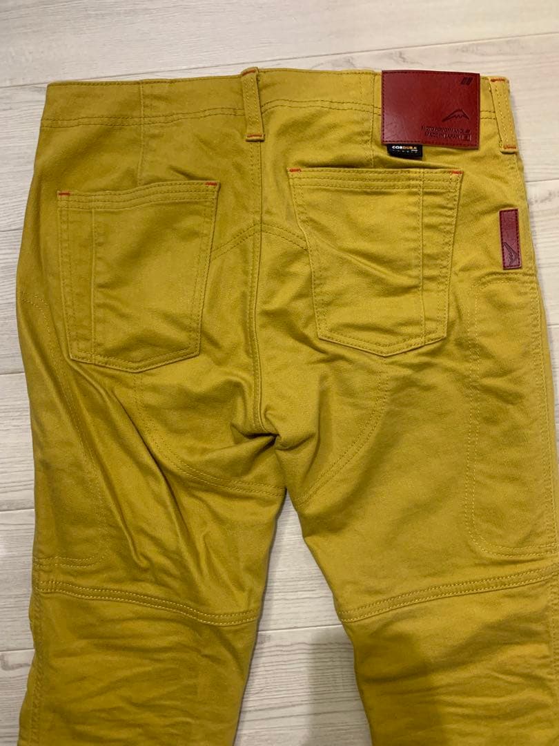 クシタニ　ストレッチジーンズ