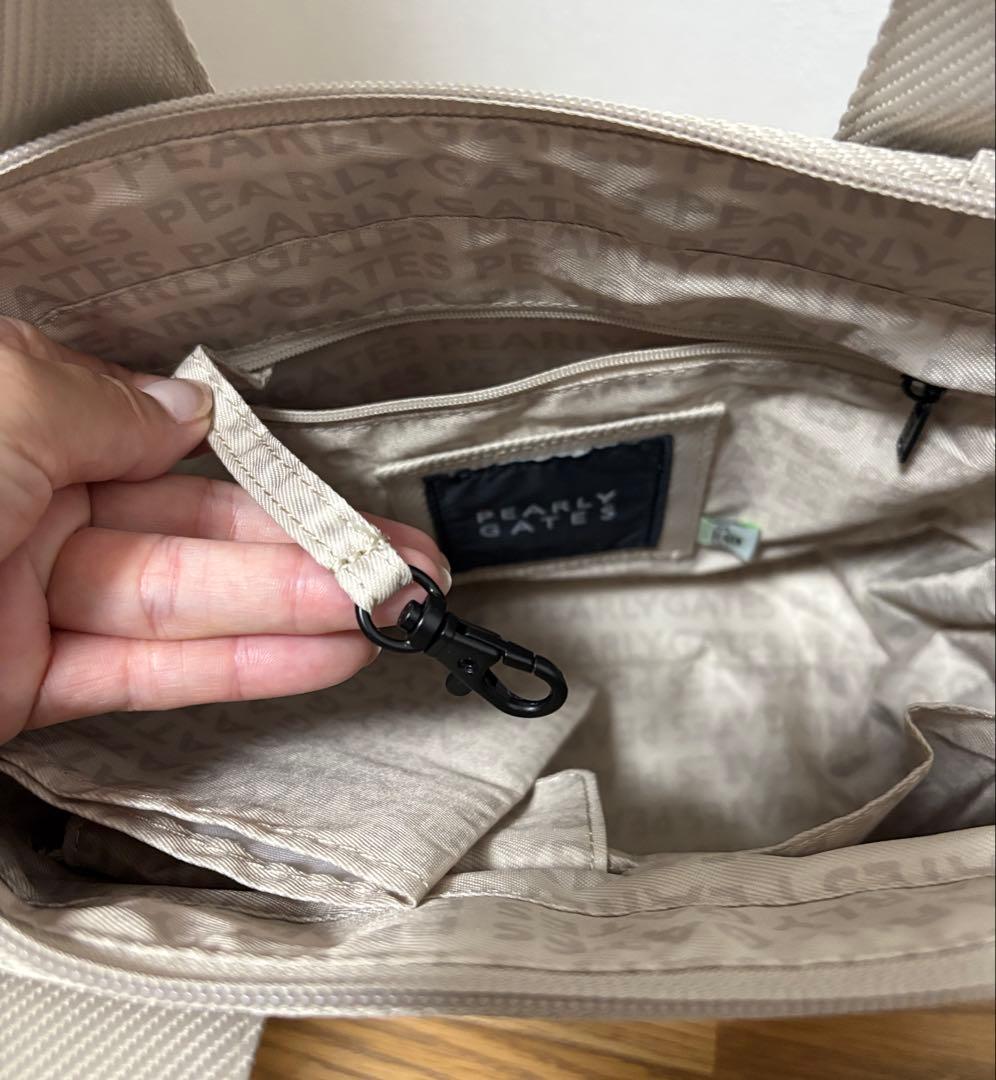 PEARLY GATES ベージュロゴカートバッグ