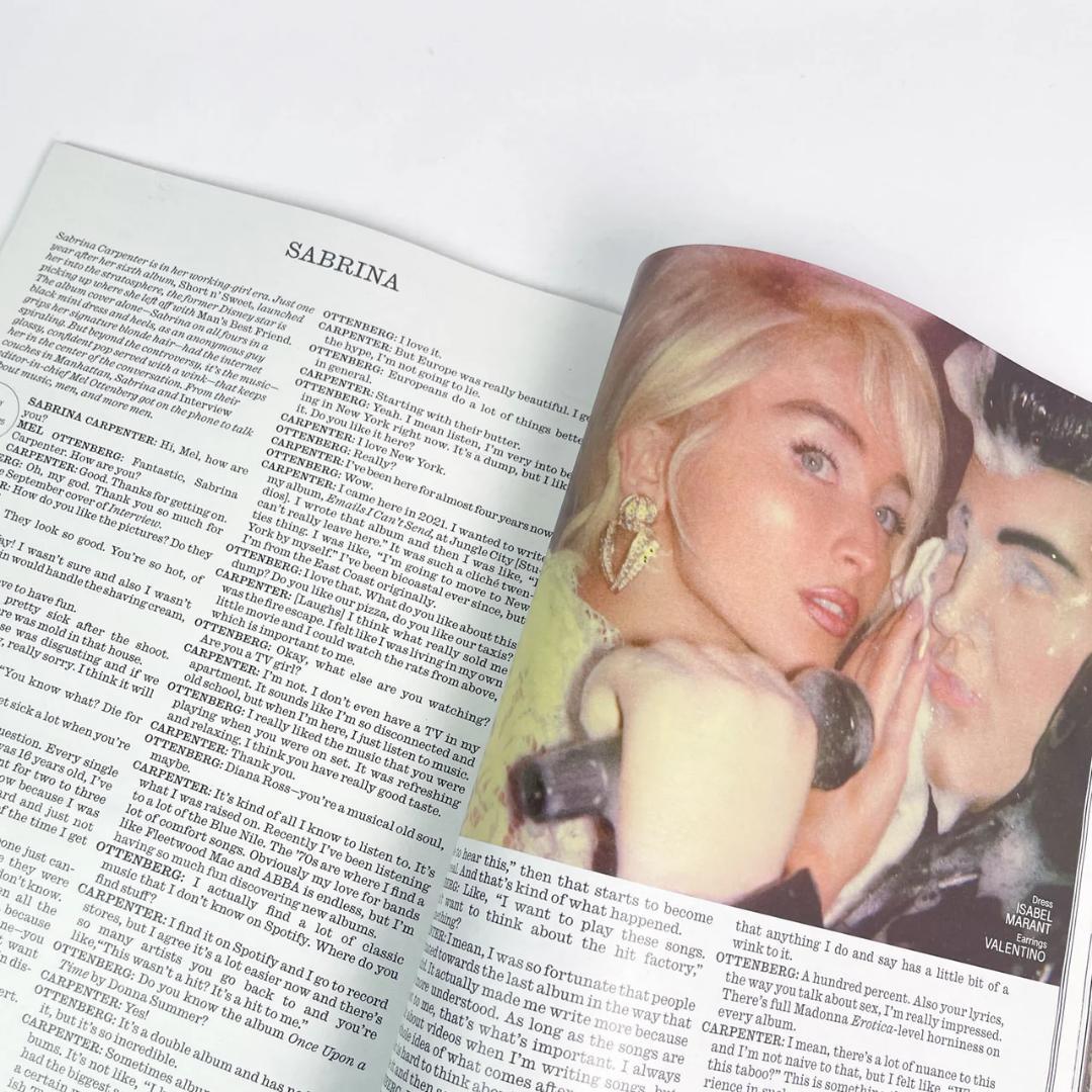 サブリナ・カーペンター★レア洋書：INTERVIEW #562