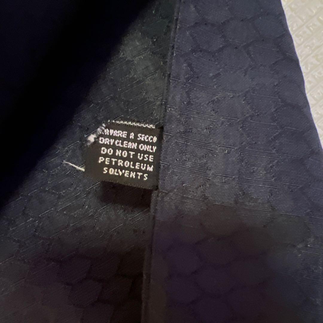 ヴィンテージ　GUCCI 100%シルク ブラックマフラー