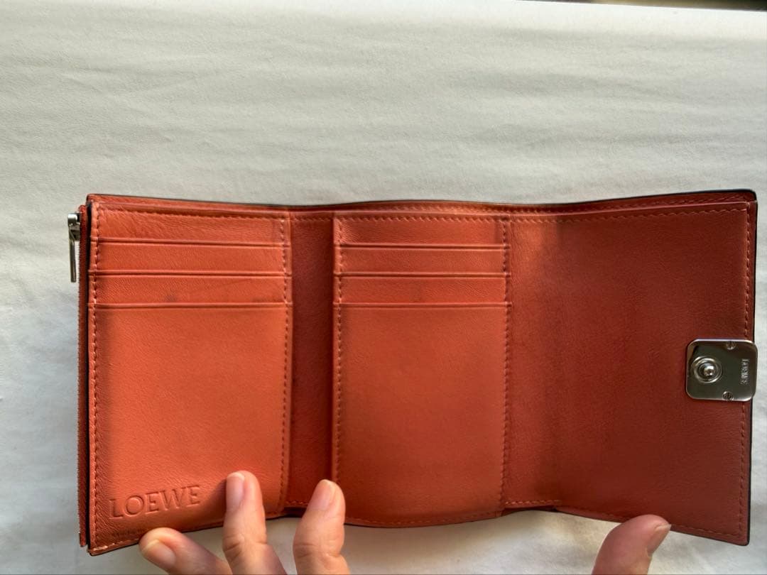 aya's brand  LOEWE アナグラム　三つ折り財布