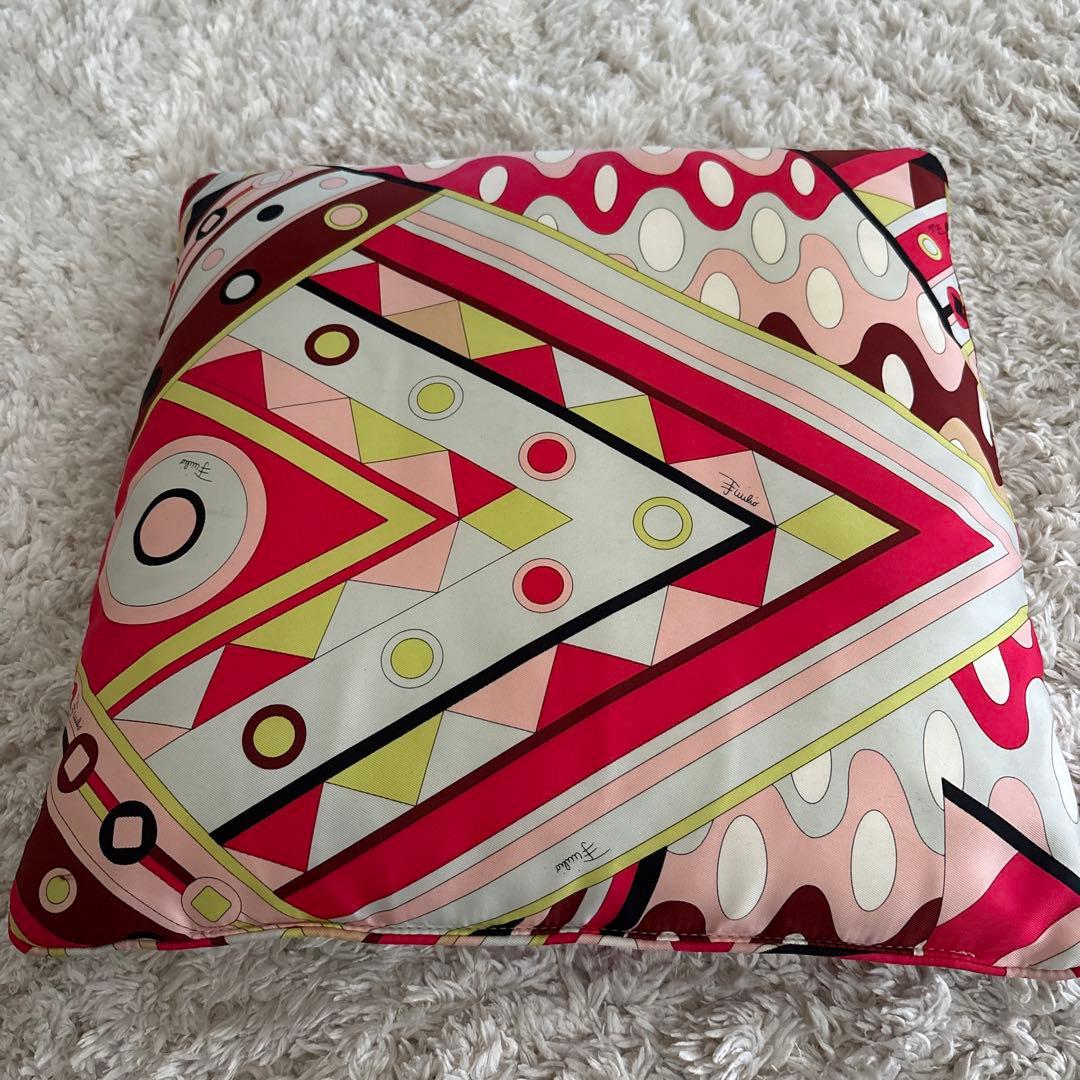 エミリオ・プッチ（Emilio Pucci） クッション
