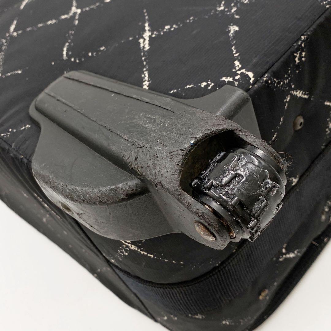 CHANEL シャネル ブラック キャリーケース トラベルライン 5番台 カデナ