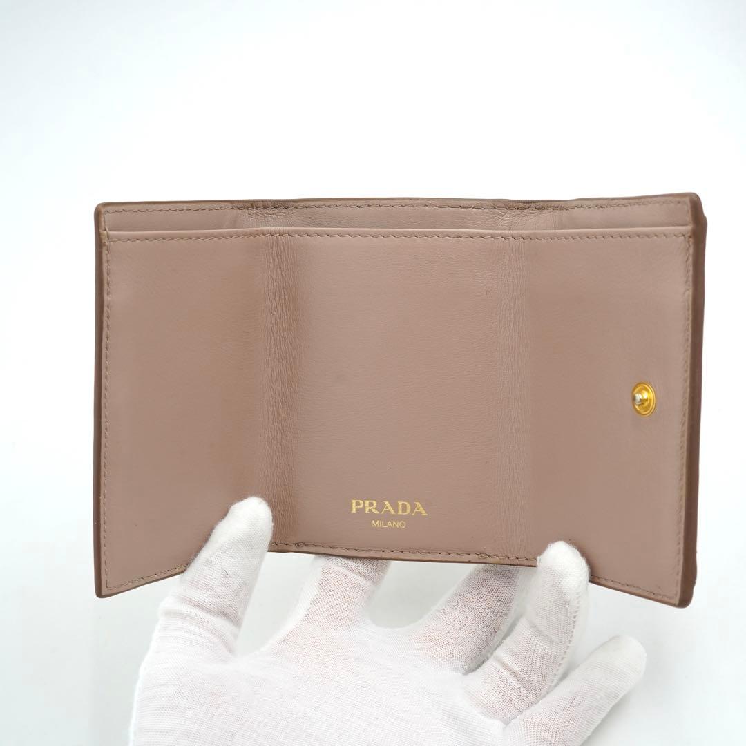 ✨未使用展示品・箱保証書付き✨　PRADA ミニ財布　ヴィッテロムーブ　三つ折り