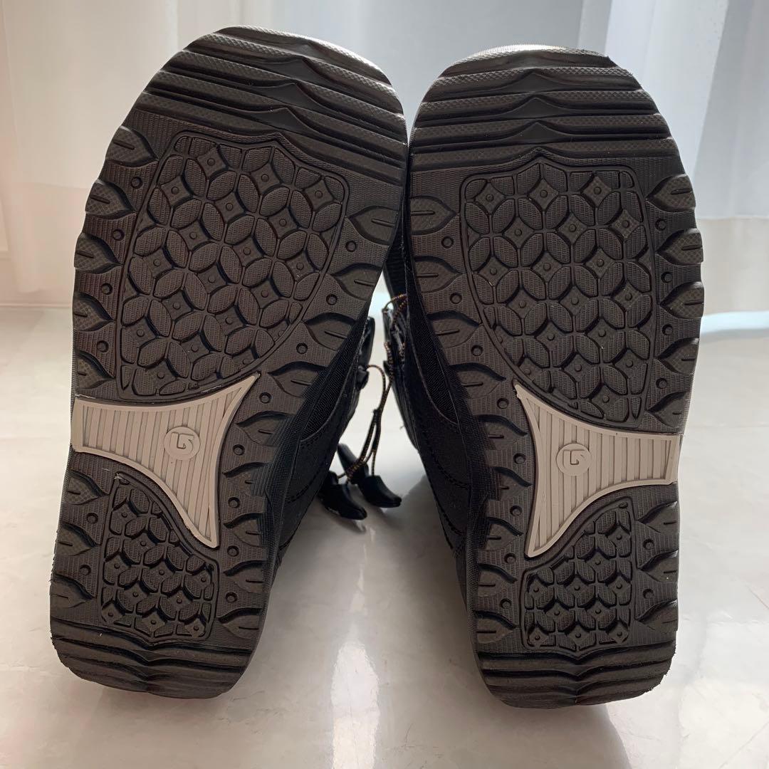 BURTON MINT-ASIAN FIT 女性用 スノーボードブーツ 22.5