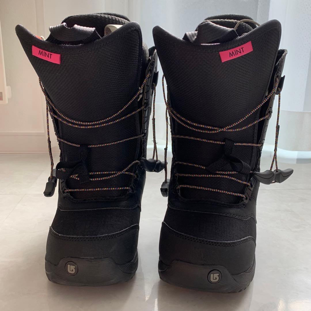 BURTON MINT-ASIAN FIT 女性用 スノーボードブーツ 22.5
