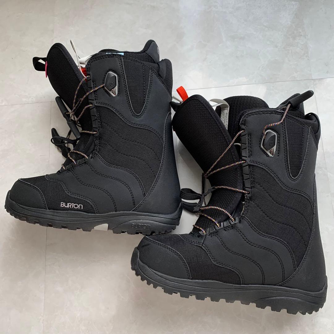 BURTON MINT-ASIAN FIT 女性用 スノーボードブーツ 22.5