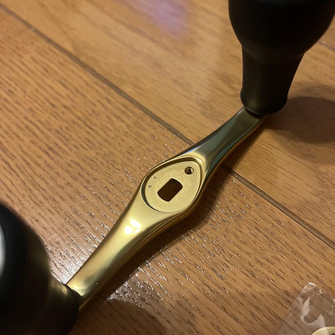 23カルカッタコンクエストMD XGLH ロングハンドル　シマノ