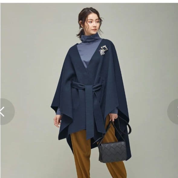 美品　ＩＣＢ　リバーコート　ポンチョ　カシミヤ混　ネイビー　4