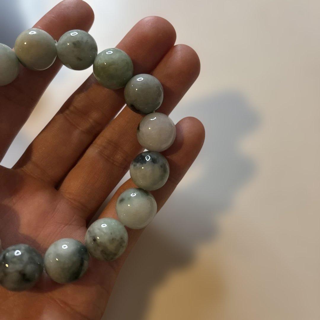 高価な物だったみたい！ミャンマー翡翠！すっごいパワー！