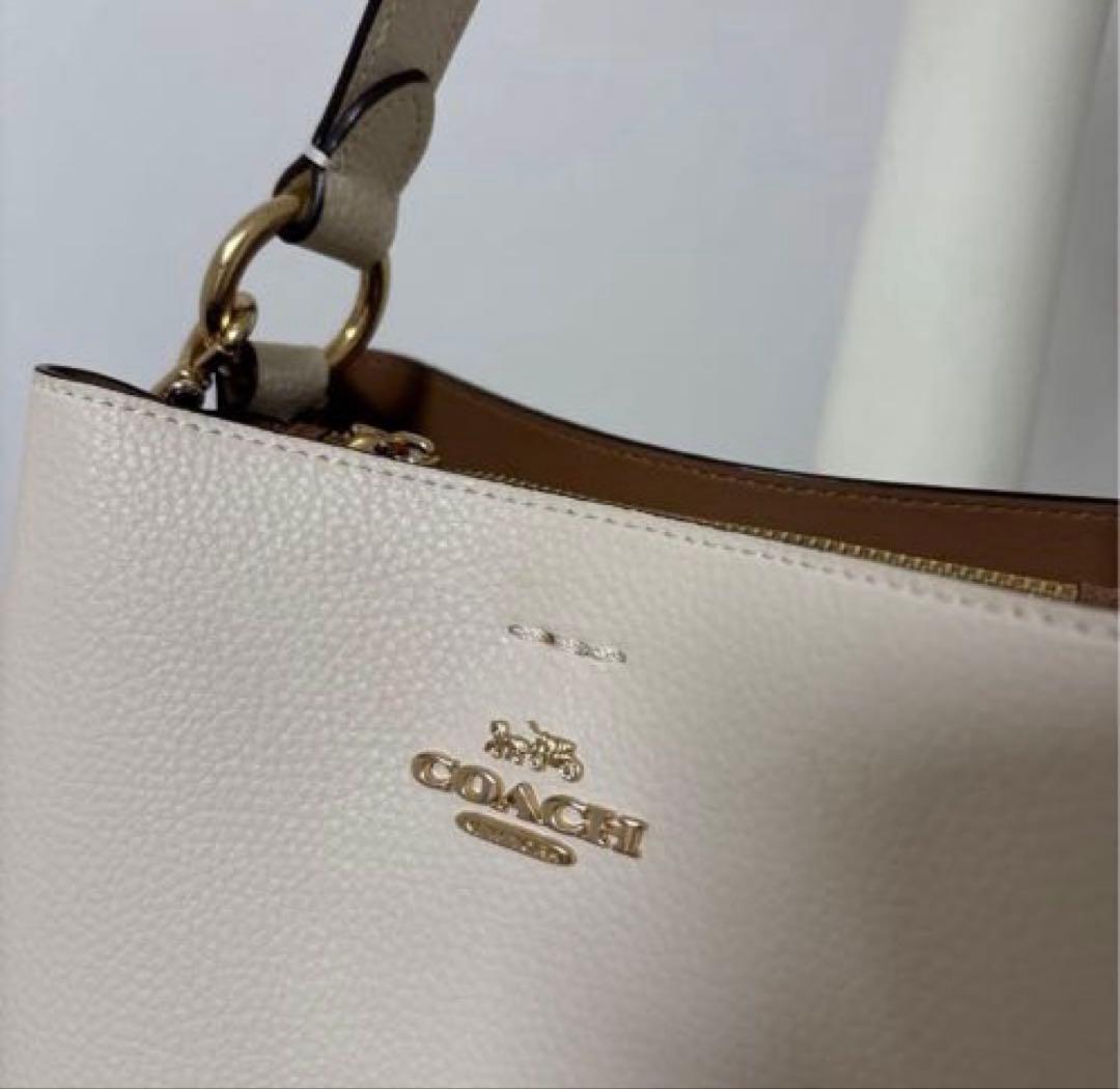 COACH ショルダーバッグ ホワイト