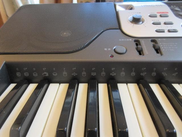 CASIO ｌＫ-301 BB キーボード　61鍵盤