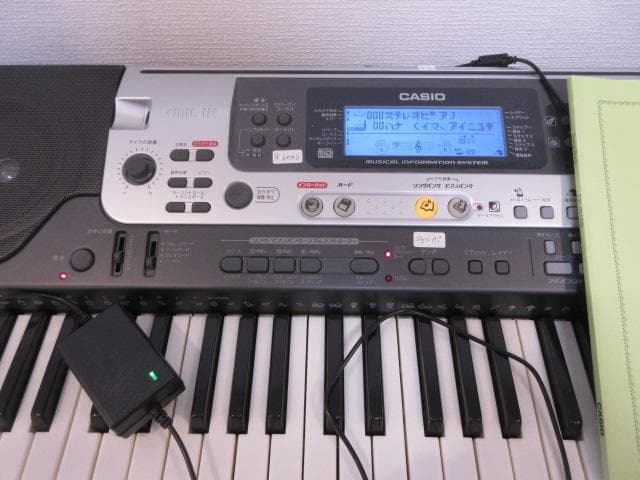 CASIO ｌＫ-301 BB キーボード　61鍵盤