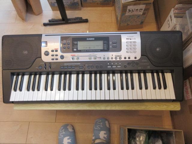 CASIO ｌＫ-301 BB キーボード　61鍵盤