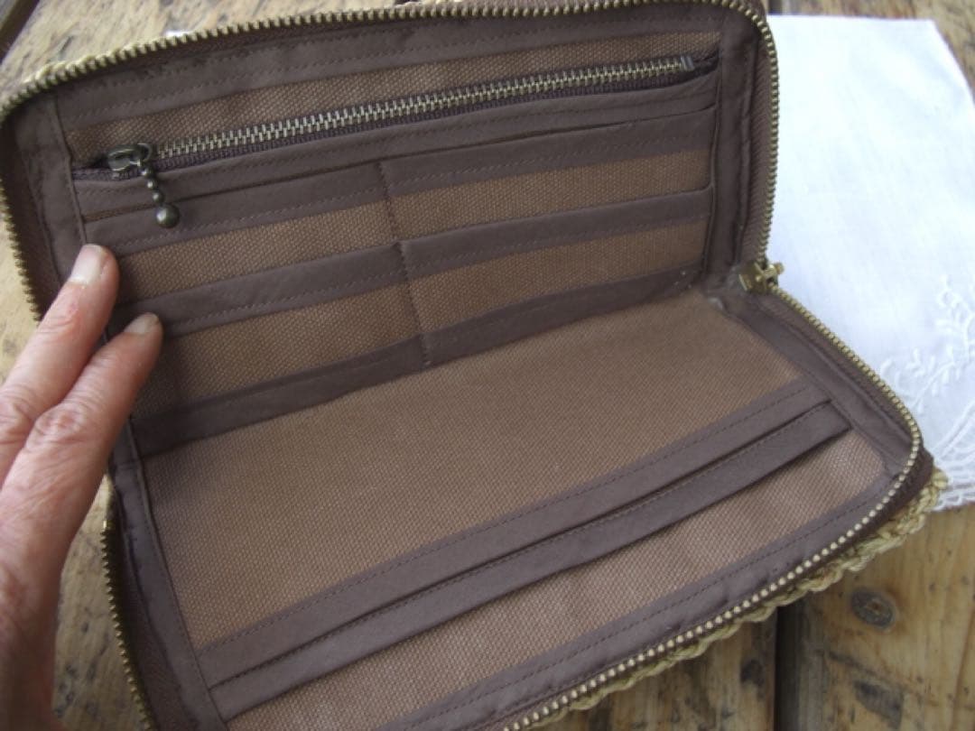 希少！自然素材ヒロロの財布　手仕事