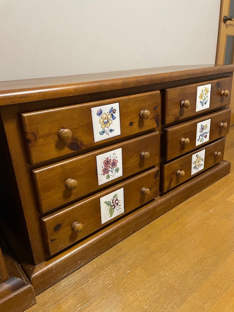 スペインタイル　アンティークチェスト