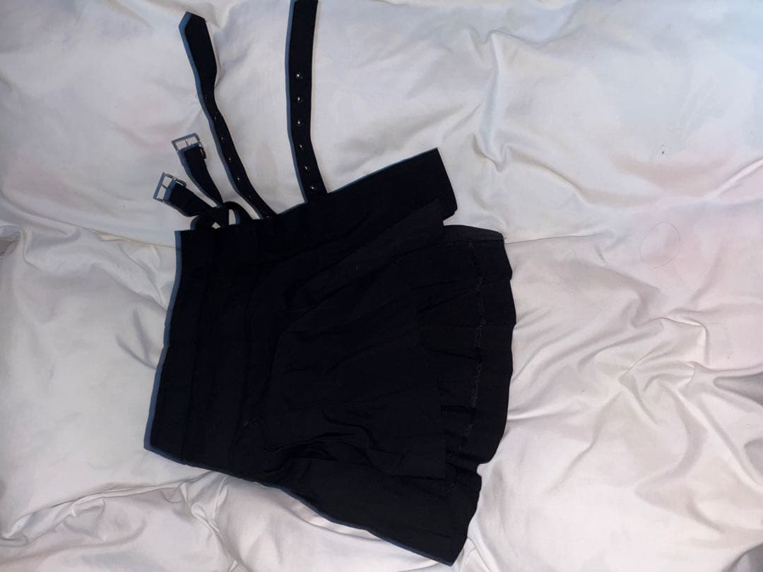 り*う様 コムデギャルソン 巻きスカート 黒 プリーツ ベルト