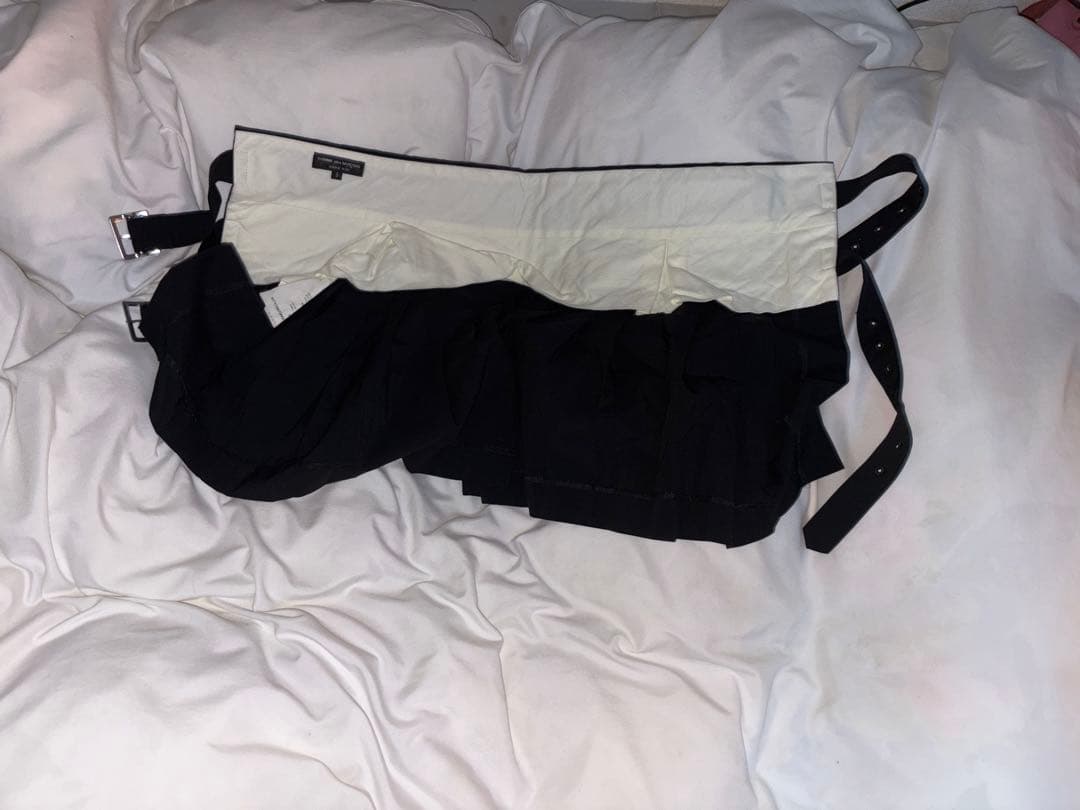 り*う様 コムデギャルソン 巻きスカート 黒 プリーツ ベルト