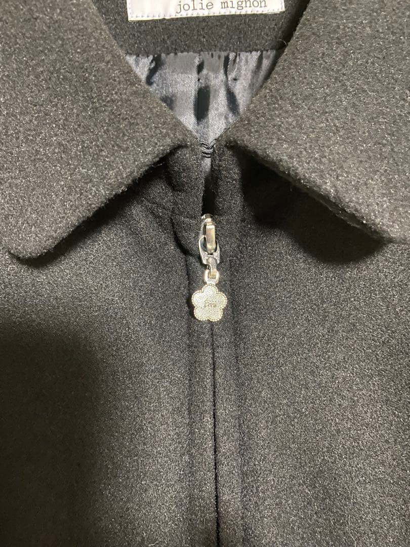 jolie mignonパネルライン襟付きジップアップコート