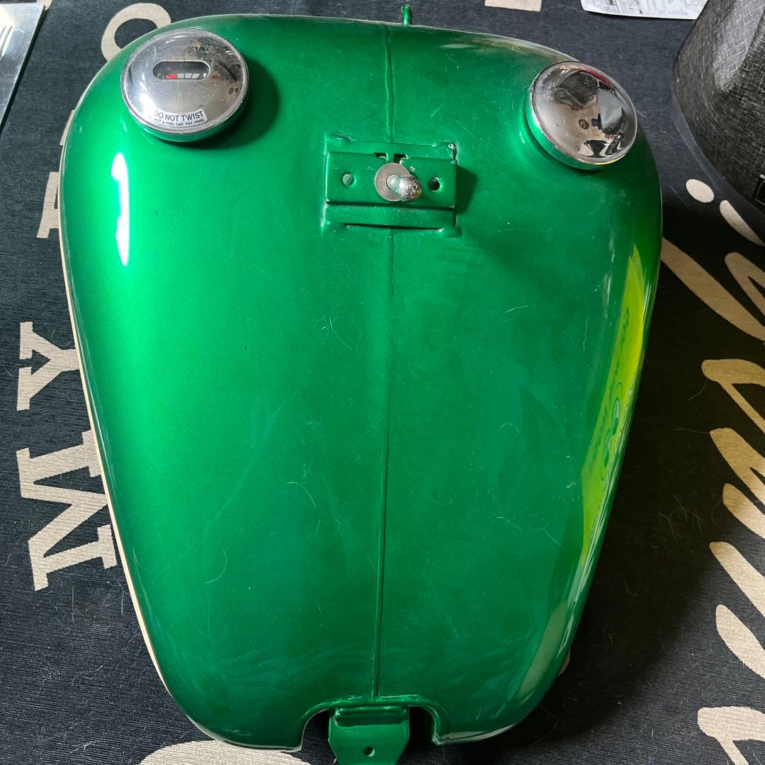 FLSTC ハーレー用ガソリンタンク燃料ゲージ、キャップ、センサーのみ