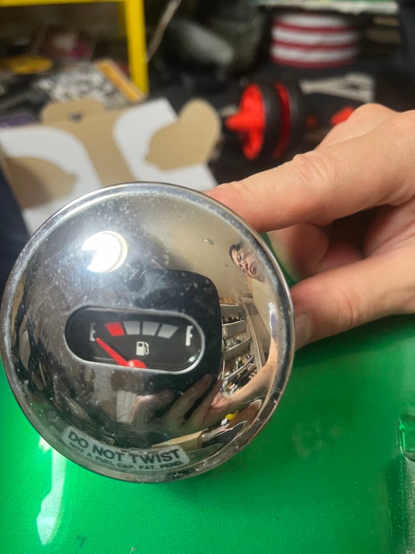 FLSTC ハーレー用ガソリンタンク燃料ゲージ、キャップ、センサーのみ